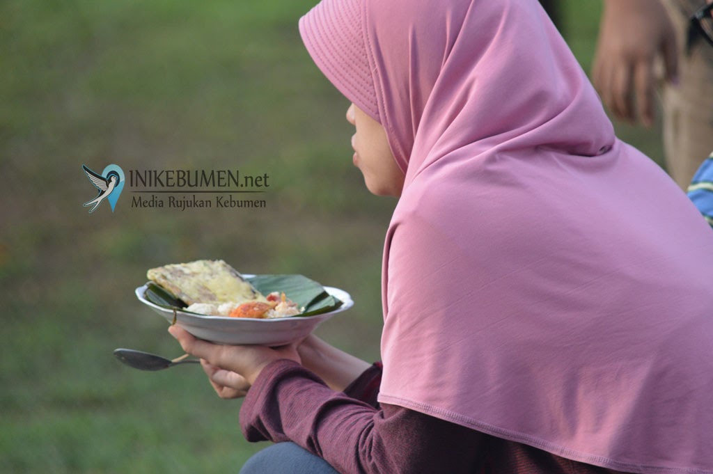 Libur Lebaran, Nasi Penggel Diserbu Pemudik