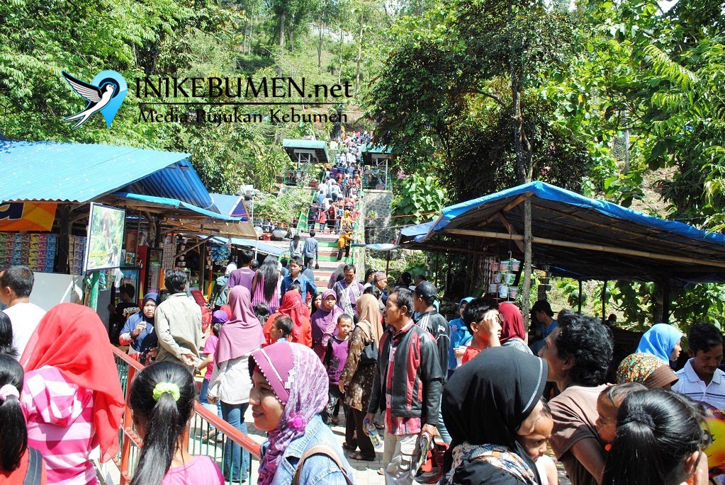 Jumlah Wisatawan Melebihi Target, Kok Pendapatannya Belum