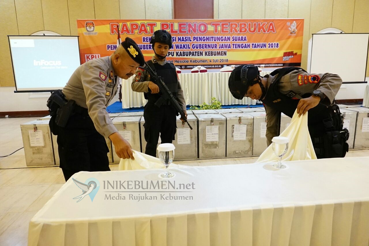 Amankan Rapat Pleno KPU, Polres Kebumen Libatkan Anjing Pelacak