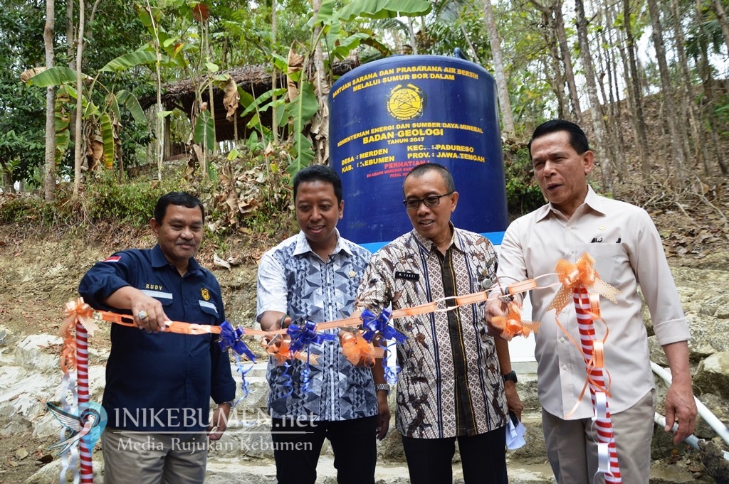 Warga Merden Terima Bantuan Sumur Bor dari Kementerian ESDM