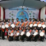 Hadroh Polwan Polres Kebumen Jadi Pembukaan Pesantren Expo