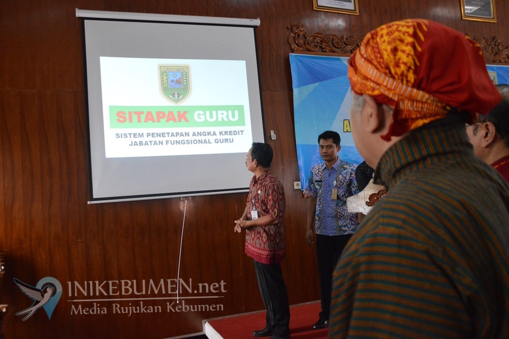 Pemkab Kebumen Luncurkan Aplikasi Sitapak Guru