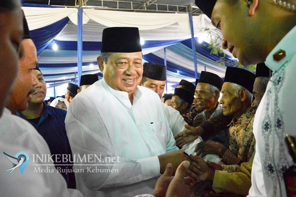 Dua Hari Kunjungi Kebumen, SBY dan AHY Sama Sekali Tak Kampanyekan Prabowo