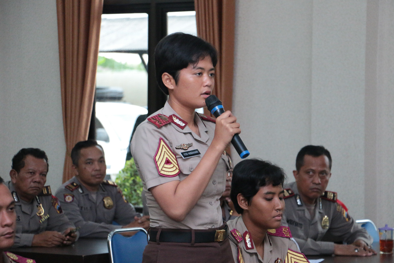 14 Taruna Akpol Gelar Penelitian di Polres Kebumen