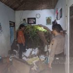 Hujan Semalaman, Rumah Warga Rangkah Jebol Diterjang Longsor