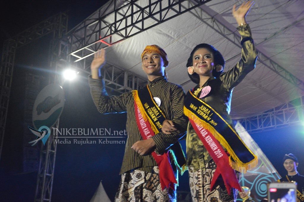 Gantikan Sigit dan Linda, Archie dan Lusiana Dinobatkan sebagai Duta Wisata Kebumen 2019
