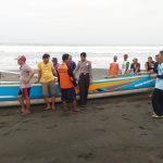 Warga Pasir Hilang Terseret Ombak di Pantai Mirit
