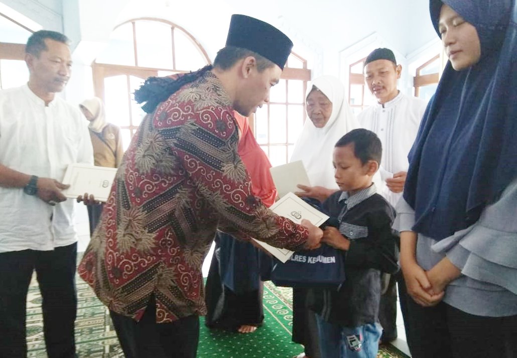 25 Anak Yatim Gombong Terima Santunan dari Polres Kebumen