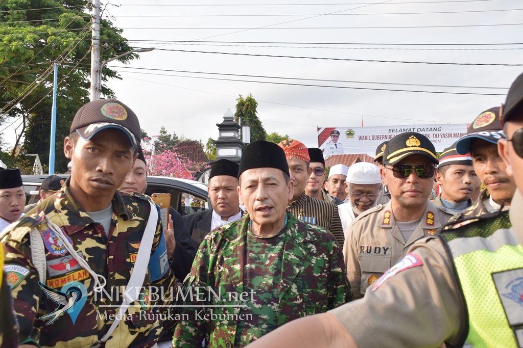 Malam ini, Habib Luthfi Bakal Hadiri Kebumen Bersholawat di Alun-alun Kebumen