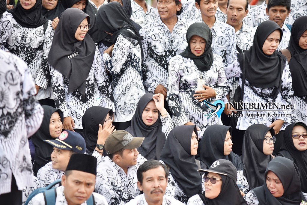 PGRI dan Penegakkan Kode Etik Guru