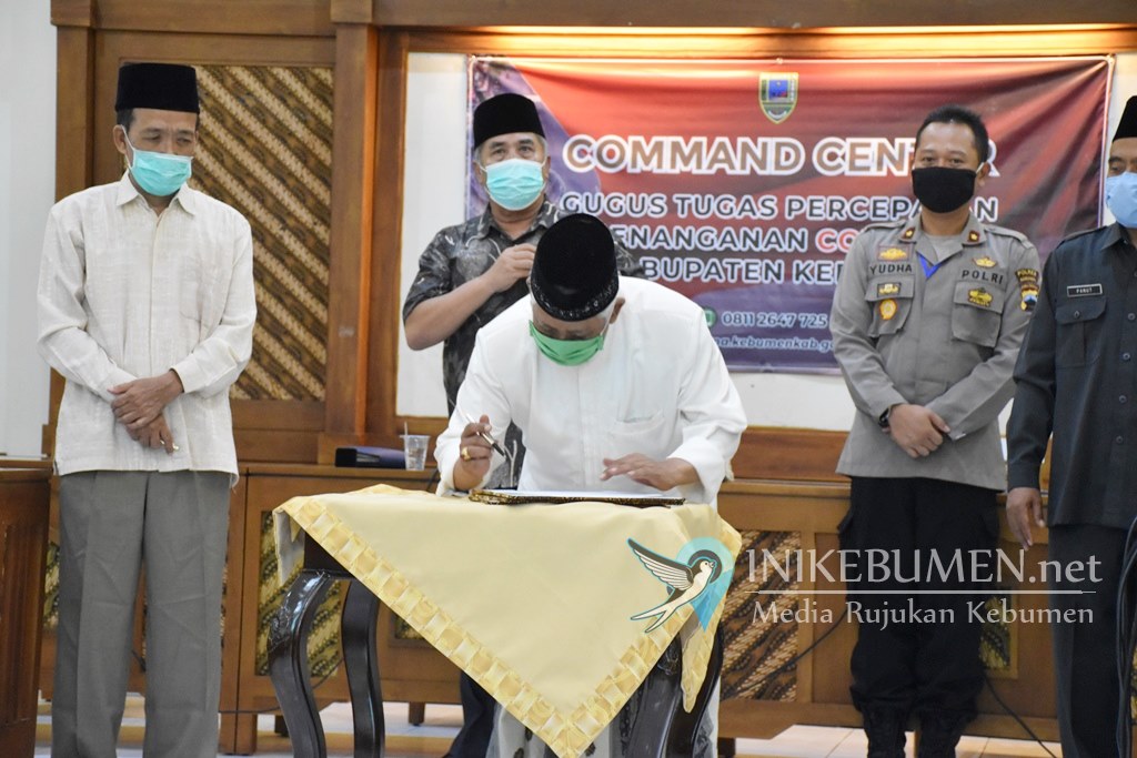 Jelang Ramadan, Bupati Kebumen Minta Warga Tetap Beribadah di Rumah