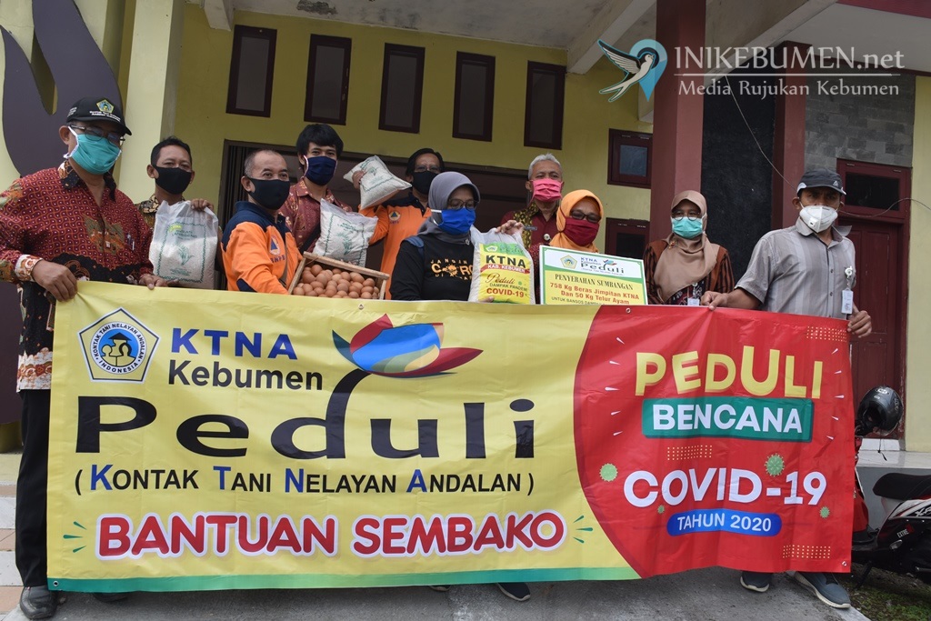Bantu Dapur Umum, KTNA Kebumen Sumbang 750 Kg Beras dan 50 Kg Telur