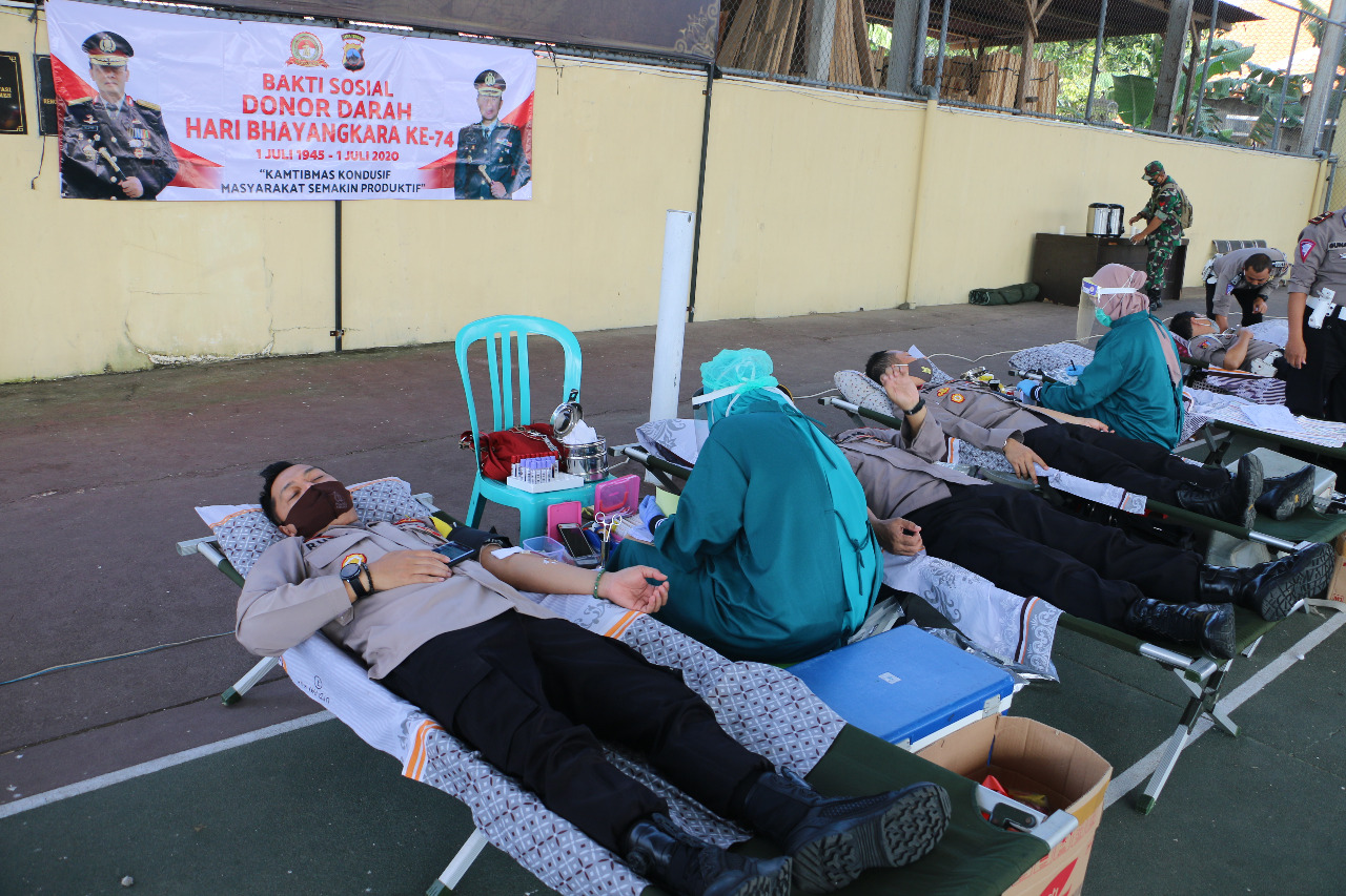 Sambut Hari Bhayangkara ke-74, Polres Kebumen Gelar Donor Darah