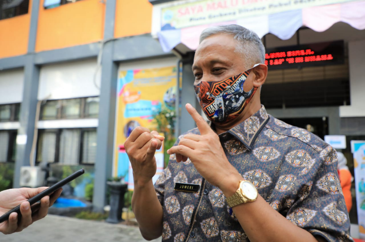 Upaya Pemprov Jateng Fasilitasi Daerah Tak Miliki SMA/SMK Negeri