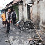 Tim Lawet Sakti Polres Kebumen Bantu Korban Kebakaran di Bumirejo