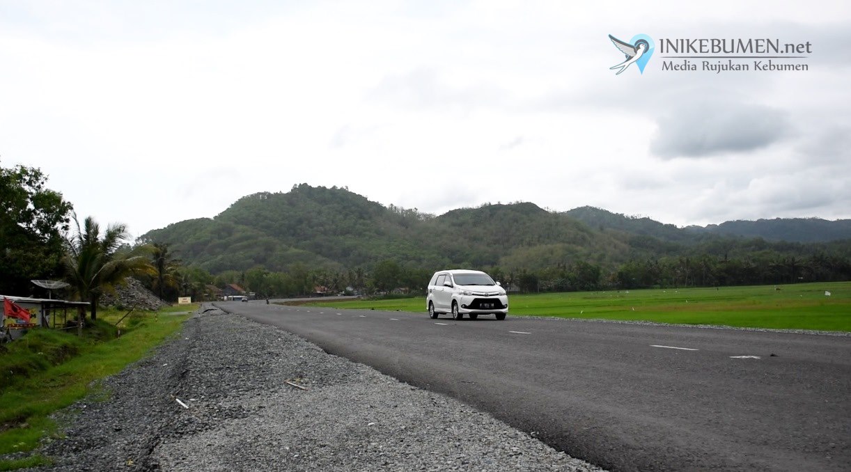 Waduh! Bukit Batu di Jladri Hambat Proyek Jalur Pansela Kebumen Waduh! Bukit Batu di Jladri Hambat Proyek Jalur Pansela Kebumen