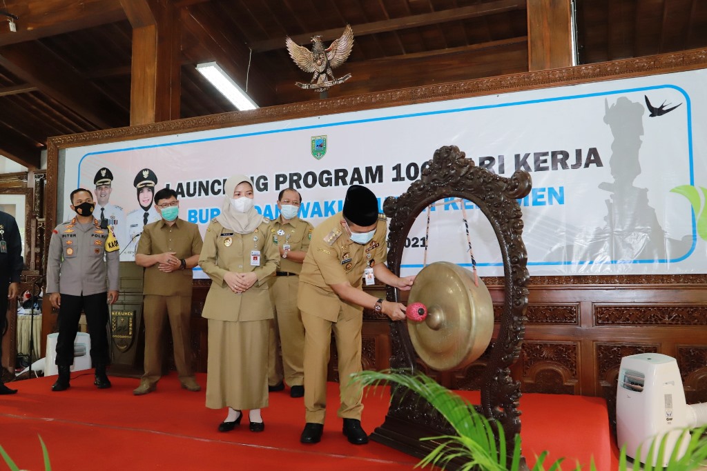 Sepuluh Hari Jabat Bupati, Arif-Rista Baru Luncurkan Program 100 Hari Kerja
