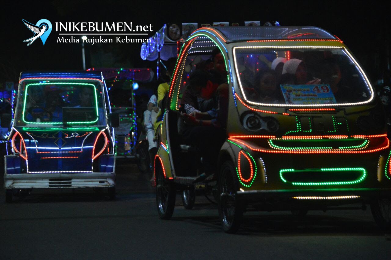 Mulai Hari ini, Alun-Alun, Pusat Perbelanjaan Hingga Kafe Wajib Tutup Pukul 21.00 WIB