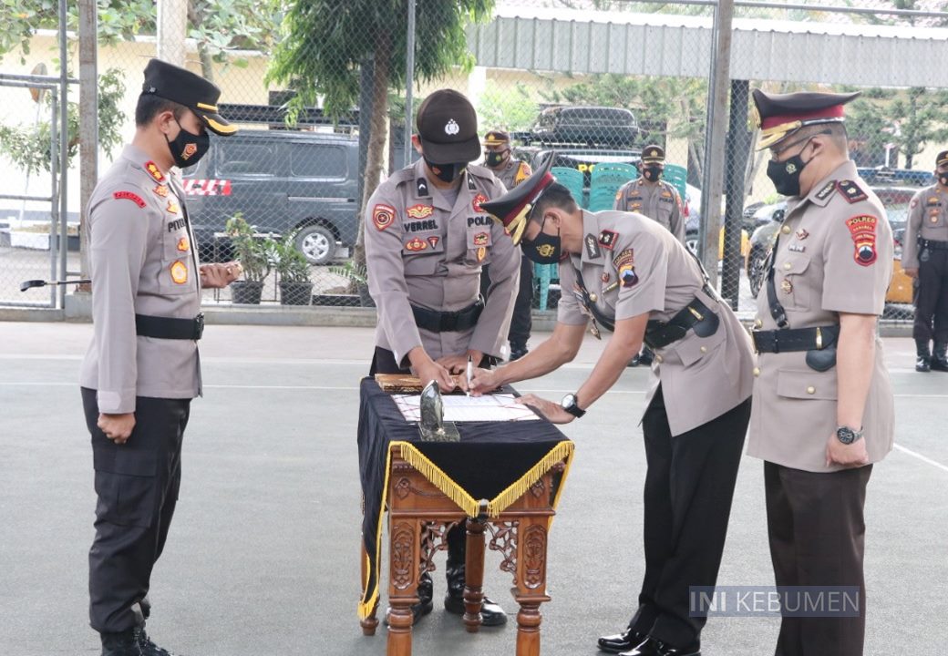 Kompol Edi Wibowo Jabat Wakapolres Kebumen Kompol Edi Wibowo Jabat Wakapolres Kebumen