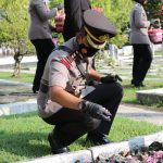 Jelang Hari Bhayangkara ke 75, Polres Kebumen Gelar Upacara Ziarah di TMP