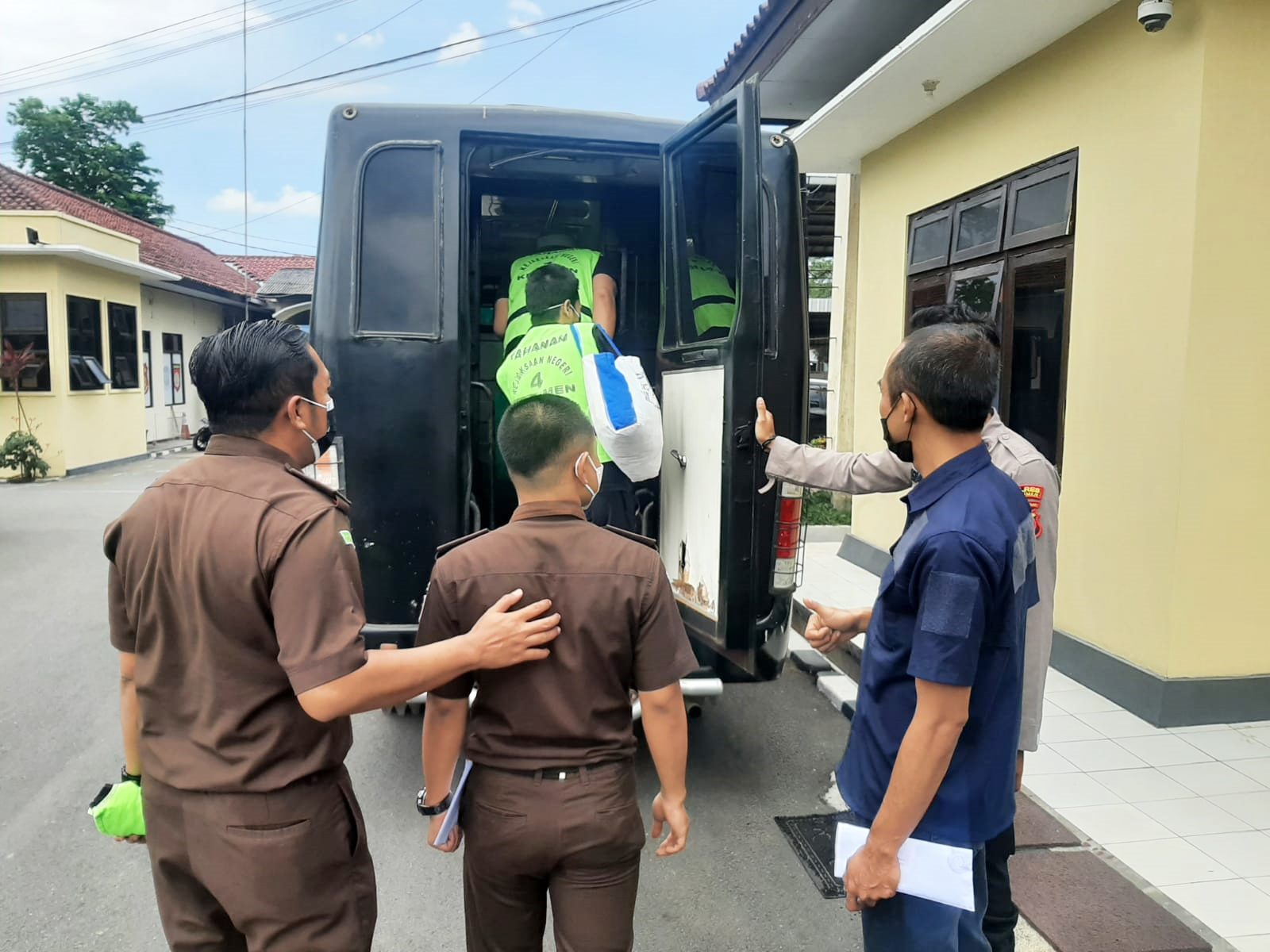 Atas Permintaan Kejari, 7 Tahanan Dipindah dari Polres ke Rutan Kelas II Kebumen
