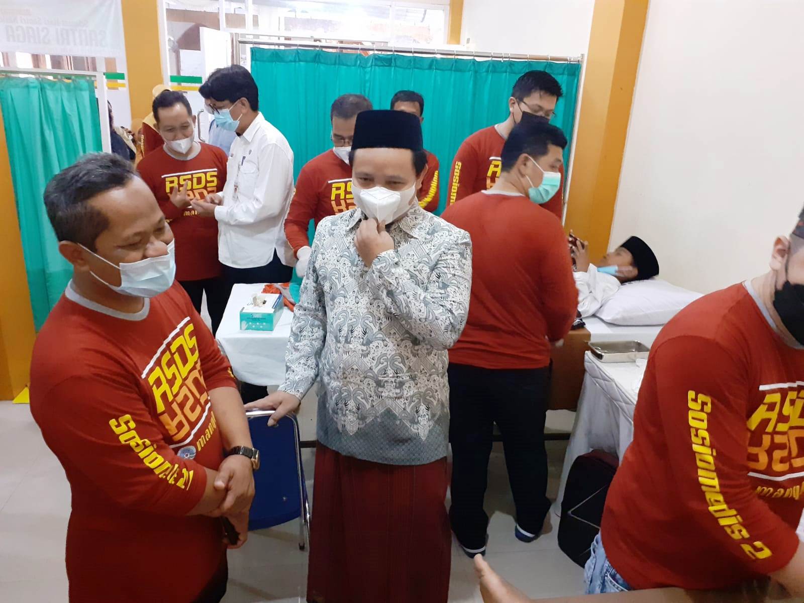 RSDS Kebumen Gelar Sunatan Massal Gratis Hingga Operasi Katarak  di Pesantren