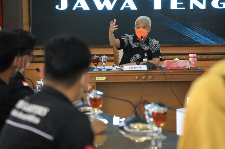 Tak Semua Perusahaan Terdampak Pandemi, Ganjar Akan Kaji UMP Ganda