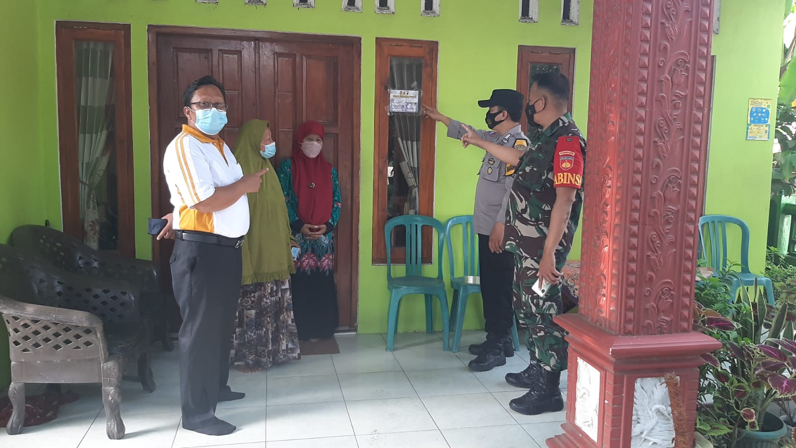 Rumah Pemudik Ditempel Stiker yang Belum Vaksin Ketahuan