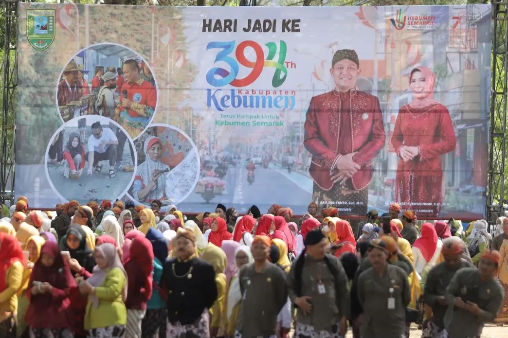 Hari Jadi ke-394 Kabupaten Kebumen: Bupati Sebut Pertumbuhan Ekonomi Kebumen Lebih Tinggi dari Provinsi dan Nasional Hari Jadi ke-394 Kabupaten Kebumen: Bupati Sebut Pertumbuhan Ekonomi Kebumen Lebih Tinggi dari Provinsi dan Nasional