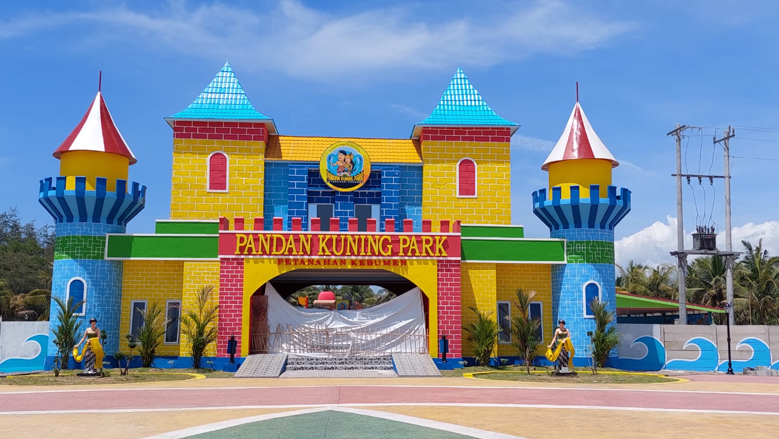 Pandan Kuning Park Kebumen Tawarkan 10 Wahana Permainan Menarik, Segini Harga Tiket Masuknya Pandan Kuning Park Kebumen Tawarkan 10 Wahana Permainan Menarik, Segini Harga Tiket Masuknya