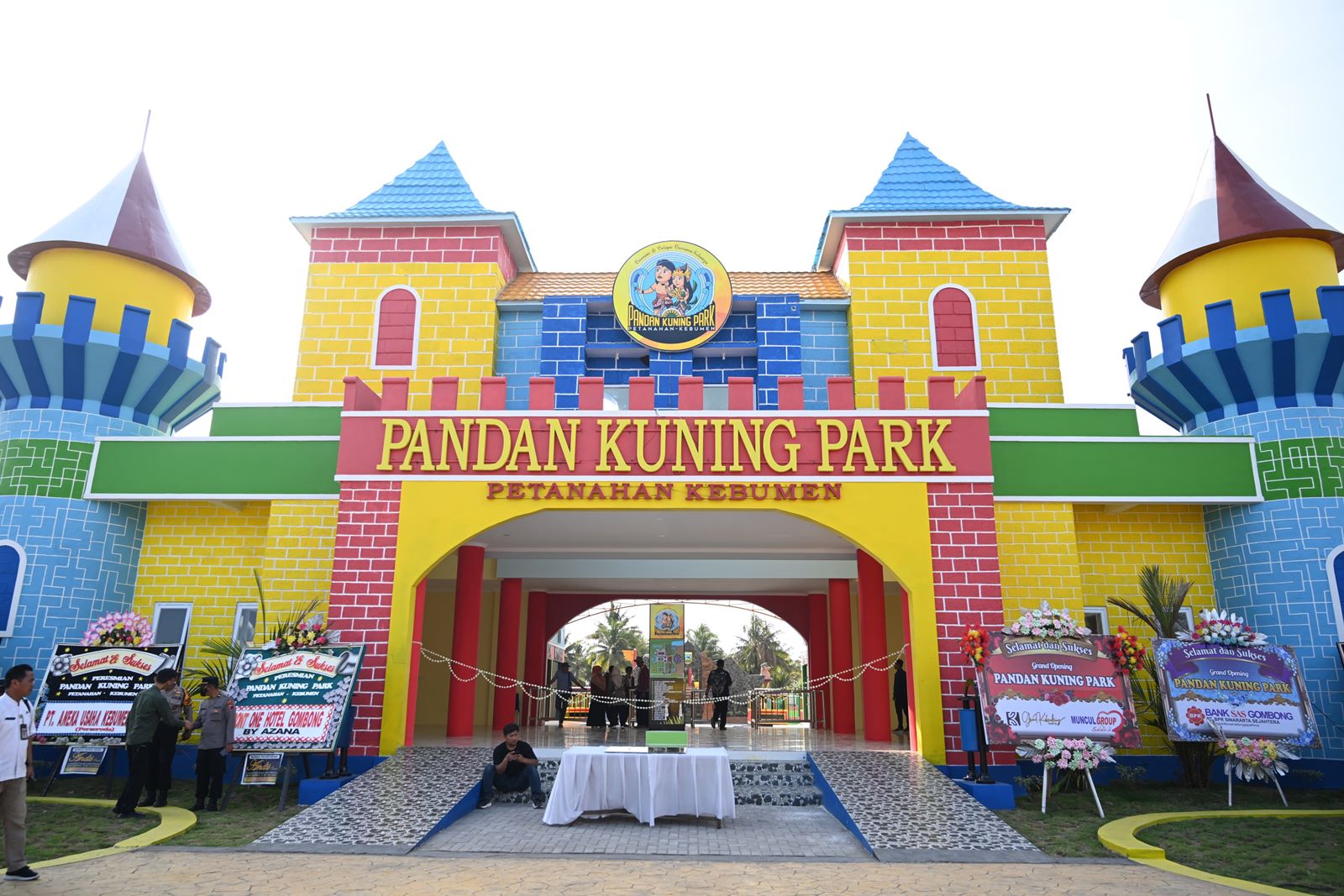 Pantai Pandan Kuning Bakal Jadi Lokasi Perayaan Malam Tahun Baru di Kebumen, Ini Kata Arif Sugiyanto Pantai Pandan Kuning Bakal Jadi Lokasi Perayaan Malam Tahun Baru di Kebumen, Ini Kata Arif Sugiyanto