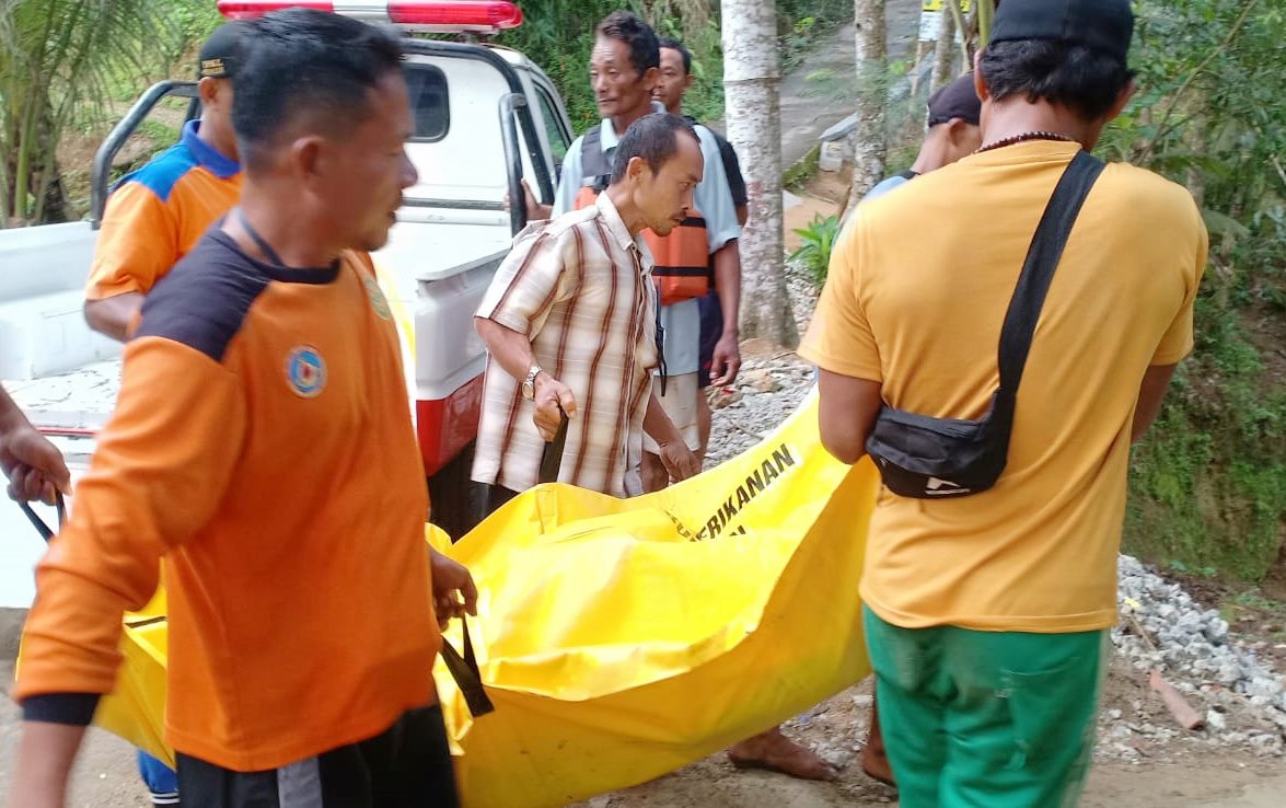 Sempat Hilang, Pencari Kerang Pantai Karangbolong Ditemukan Meninggal di Tengah Laut